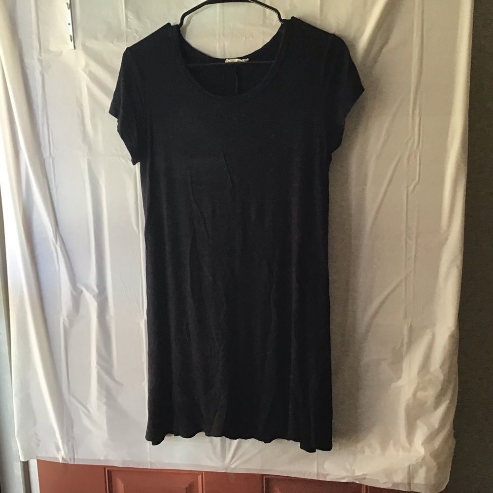 Women’s little black dress size M